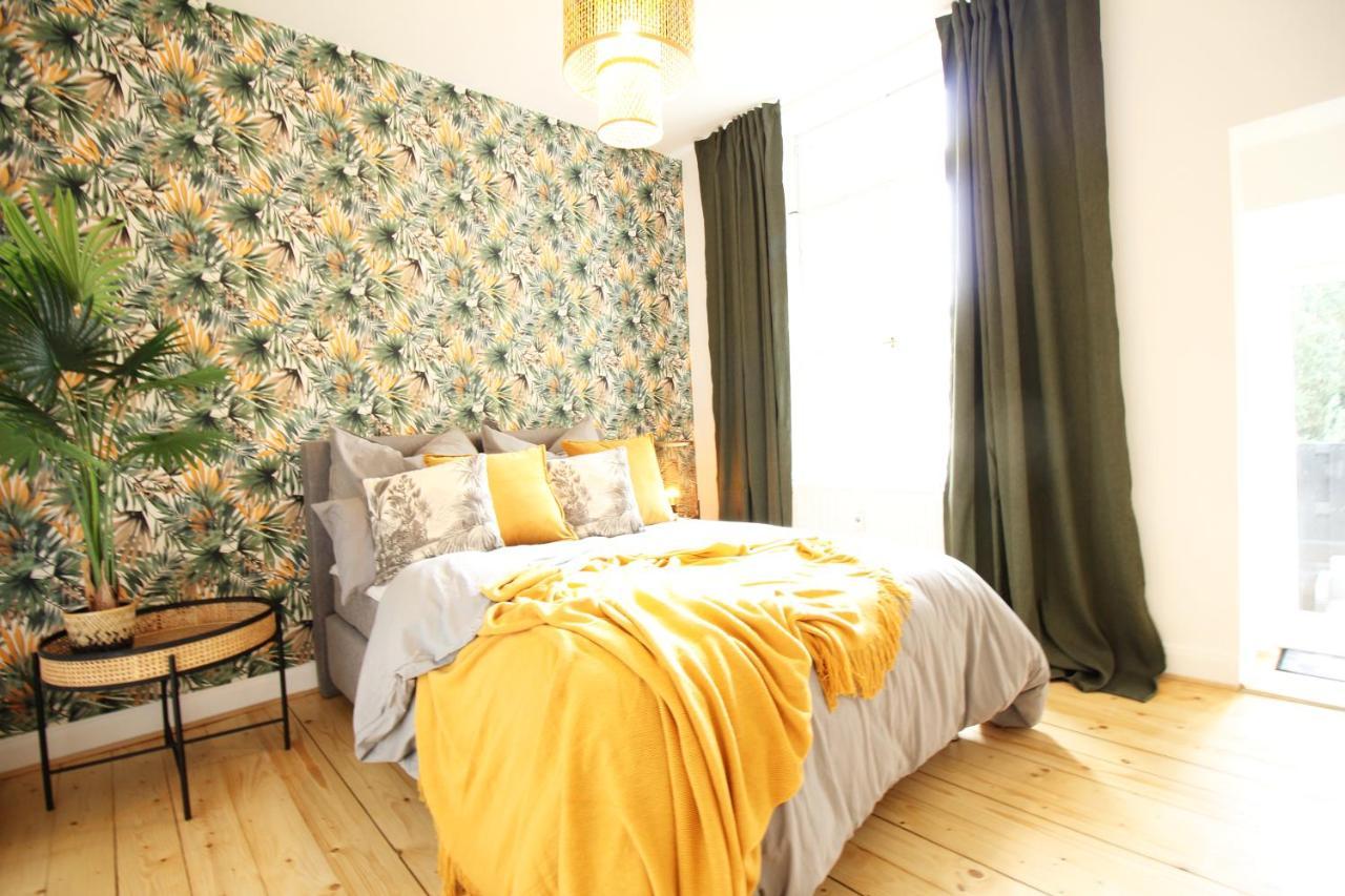 Secret Hideaways Tropical Feeling Mit 2 Schlafzimmer Nahe City L Messe L Flughafen L Hbf Duisburg Dış mekan fotoğraf