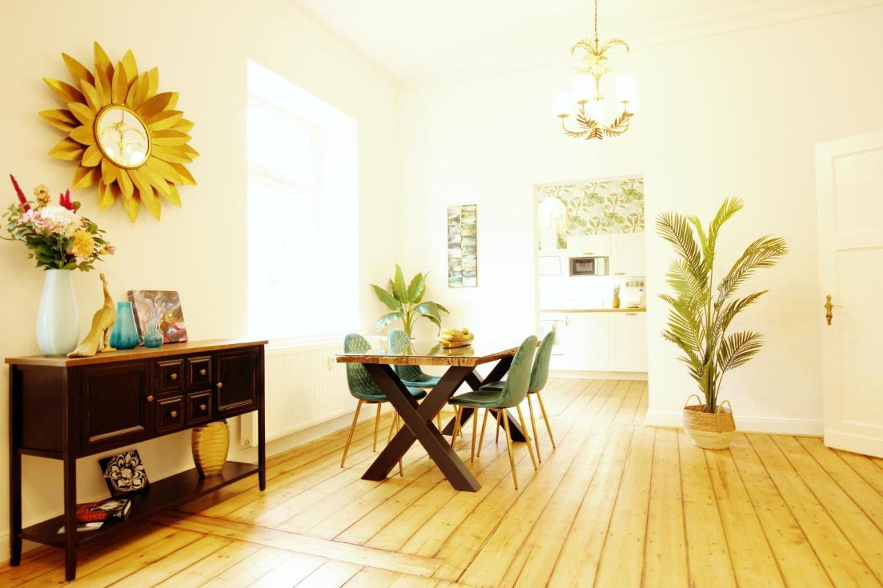 Secret Hideaways Tropical Feeling Mit 2 Schlafzimmer Nahe City L Messe L Flughafen L Hbf Duisburg Dış mekan fotoğraf